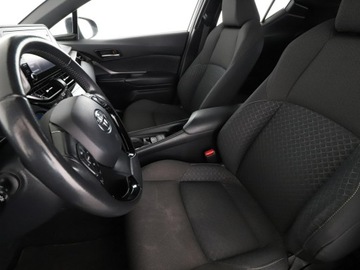 Toyota C-HR I Crossover Facelifting 2.0 Hybrid Dynamic Force 184KM 2020 Toyota C-HR 184KM kamera grzane fotele ACC, zdjęcie 12