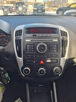 Kia Ceed I SW Facelifting 1.4 DOHC CVVT 90KM 2010 Kia Cee&#039;d 1.4 Benzyna 90 KM, Po Lifcie, zdjęcie 15