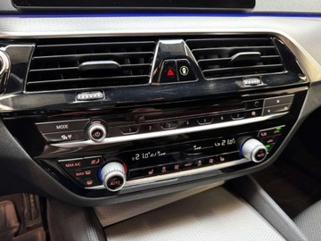 BMW Seria 5 G30-G31 Limuzyna 520d 190KM 2017 BMW Seria 5 Zapraszam cie, zobacz jaka piekna 5 w m pakiecie mam dla cieie, zdjęcie 30