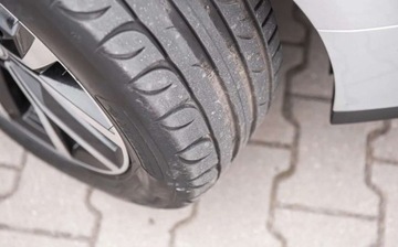 Volkswagen Passat B6 Variant 2.0 TDI PD-DPF 140KM 2007 Volkswagen Passat 2.0TDI 140KM SportLIne Alu 18 Climatron Pdc Po Serwisie, zdjęcie 27