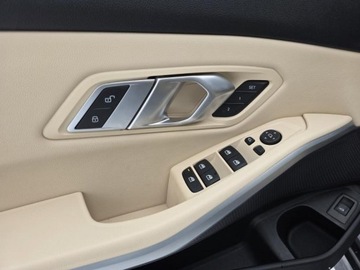 BMW Seria 3 G20-G21 Limuzyna 2.0 330i 258KM 2019 BMW 3 330i 2.0l benzyna 258KM Przebieg: 41,445km Wyjątkowo zadbany G20, zdjęcie 6