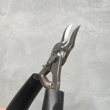 Щипцы для стрижки вросших толстых ногтей на ногах.