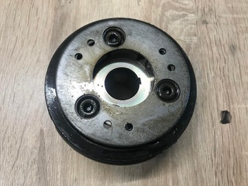 YAMAHA YFM 225 MOTO 4 MAGNETO KOŁO MAGNESOWE