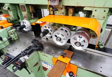 ЧЕТЫРЕХСТОРОННИЙ строгальный станок WEINIG с 7 ГОЛОВКАМИ