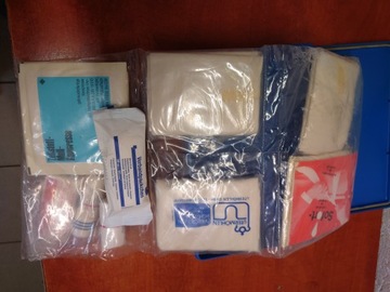 Автомобильная аптечка Citroen с треугольной аптечкой и аксессуарами