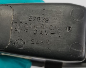 POPELNÍK HNÍZDO 12V CHRYSLER SEBRING III