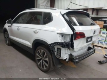 Volkswagen 2023 Volkswagen Inny Taos Se, 2023r., 1.5L 1.5 Benzyna 158KM, zdjęcie 3