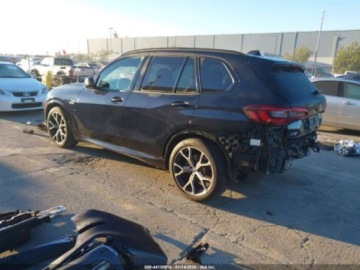BMW X5 G05 2023 BMW X5 Phev xDrive45e 2023 3.0 Hybryda 282KM, zdjęcie 3