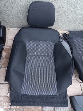 SEDADLA SEDAČKY SUZUKI VITARA III 2018R