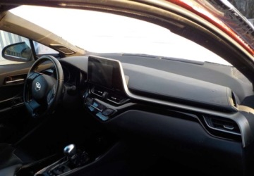 Toyota C-HR I Crossover 1.8 Hybrid 122KM 2018 Toyota C-HR Okazja 1.8 Hybryda 122KM, zdjęcie 17