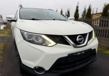 Nissan Qashqai II Crossover 1.2 DIG-T 115KM 2015 Nissan Qashqai Nissan Qashqai 1.2 Benzyna 116KM, zdjęcie 2