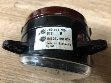 7E0941700 HALOGEN PRAVÝ SKODA FABIA II VW T5