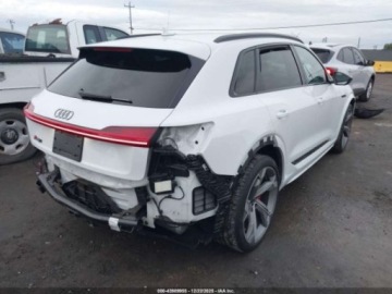 Audi 2024 Audi SQ8 e-tron Prestige Quattro 2024 Elektryczny 496KM, zdjęcie 5