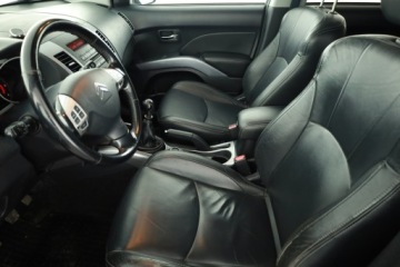 Citroen C-Crosser 2008 Citroen C-Crosser 2.2 HDI, 4X4, 7 miejsc, Xenon, zdjęcie 6