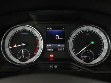 Skoda Superb III Kombi 1.8 TSI 180KM 2018 Škoda Superb Skoda Superb DSG full LED, zdjęcie 21