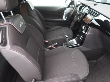 DS 3 Hatchback Facelifting 2014 (Citroen) 1.2 PureTech 110KM 2015 DS 3 1.2 PureTech, Salon Polska, 1. Właściciel, zdjęcie 8