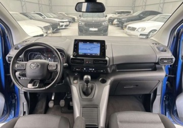 Toyota 2020 Toyota Proace City Verso 1.2 BENZ Przystosowany dla nie pelnosprawnych 2, zdjęcie 5