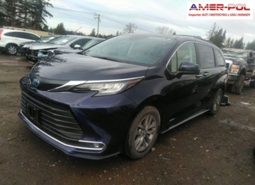 Toyota Sienna III 2021 Toyota Sienna 2021, 2.5L, 4x4, Hybryda, XLE, p...