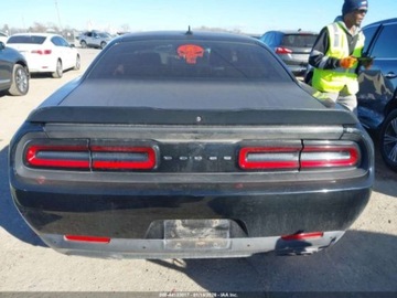 Dodge Challenger III 2018 Dodge Challenger RT Plus Shaker 2018 5.7 Benzyna 372KM, zdjęcie 4