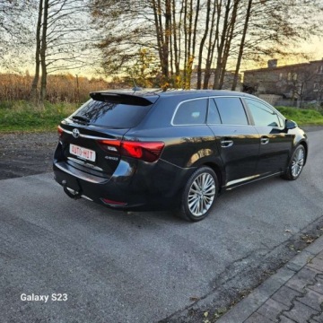 Toyota Avensis III Wagon Facelifting 2015 2.0 D-4D 143KM 2016 Toyota Avensis Kamera CofaniaNawigacjaAluminiowe FelgiSkorzana TapicerkaGw, zdjęcie 9