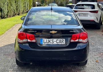 Chevrolet Cruze Sedan 1.8 16V DOHC 141KM 2011 Chevrolet Cruze 1,8 141KM Climatronic PDC Bezwypadkowy Serwis ASO 1.8, zdjęcie 3