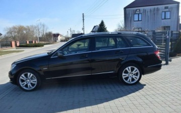 Mercedes Klasa C W204 Limuzyna 1.8 200 CGI BlueEFFICIENCY 184KM 2009 Mercedes-Benz Klasa C 1.8 Kompresor Automat PDC Sprowadzony 1.8 Benzyna, zdjęcie 16