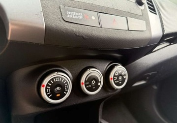 Mitsubishi Outlander II 2.4 MIVEC 170KM 2009 Mitsubishi Outlander Mitsubishi Outlander 2.4 Intense 2.4 Benzyna 170KM, zdjęcie 31