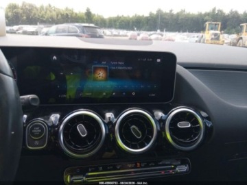 Mercedes GLA II 2021 Mercedes-Benz GLA 2021 MERCEDES-BENZ GLA 250 4MATIC 2.0 Benzyna 221KM, zdjęcie 17