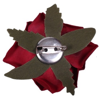 Kotylion welur welurowy na studniówkę bal wieczór panieński zapinka broszka