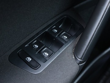 Volkswagen Golf VII Variant Facelifting 1.0 TSI 110KM 2018 VW Golf 1.0 TSI, Salon Polska, Serwis ASO, Klima, zdjęcie 17