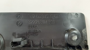 VOLVO XC40 ПЕРЕДНИЕ КРЫЛЬЯ 32226807, 32226806