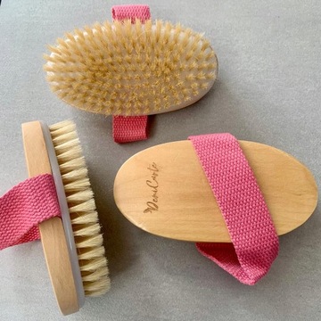 АНТИЦЕЛЛЮЛИТНАЯ ЩЕТКА ДЛЯ СУХОГО ЖЕСТКОГО МАССАЖА