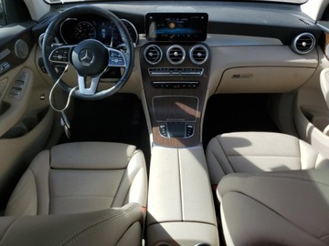 Mercedes GLC C253 2021 Mercedes-Benz GLC 300 4Matic 2021 2.0l 2.0 Benzyna 255KM, zdjęcie 8
