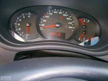 Renault Clio III Hatchback 5d Phase II 1.5 dCi 75KM 2012 Renault Clio 1,5dci VAT 1, zdjęcie 10