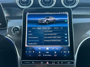 Mercedes GLC C254/X254 Coupe 2.0 220d 197KM 2024 Mercedes-Benz GLC 220 d 4 MATIC Coupe AMGPremium PlusBurmesterJasne Wnetrze, zdjęcie 27