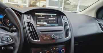 Ford Focus III Sedan Facelifting 1.0 EcoBoost 125KM 2015 Ford Focus 1.0 Ecoboost 125KM Salon PL LEDY Benzyna 125KM, zdjęcie 14