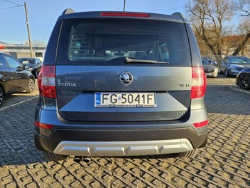 Skoda Yeti Minivan Facelifting 2.0 TDI 150KM 2015 Škoda Yeti Skoda Yeti 2,0 diesel 150KM nawigacja, zdjęcie 15