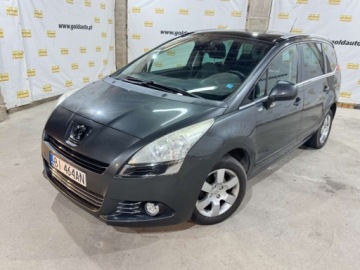 Peugeot 5008 I Minivan 1.6 HDi FAP 115KM 2013 Peugeot 5008 Style 1.6hdi 115KM 7-osob Sprawdz 1.6 Diesel 115KM, zdjęcie 2