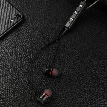 Умные часы + Bluetooth-наушники и микрофон