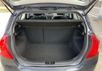 Kia Ceed I Hatchback 5d Facelifting 1.4 DOHC CVVT 90KM 2010 Kia Ceed Kia Ceed 1.4 CVVT Attract 1.4 Benzyna 90KM, zdjęcie 17