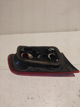 FIAT CROMA II 2 PŘED FACELIFTEM PRAVÁ ZADNÍ SVĚTLO W KRYT KUFRU PRAVÝ