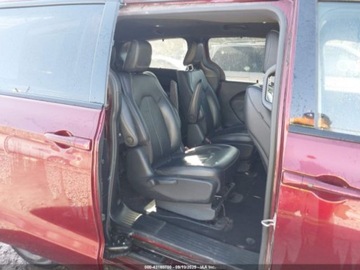 Chrysler Pacifica II 2021 Chrysler Pacifica Hybrid Touring L 2021 3.6l 3.6 Hybryda 260KM, zdjęcie 12