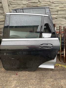 DVEŘE LEVÝ ZADNÍ LEVÉ MERCEDES GLC 253
