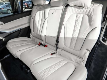 BMW X7 SUV Facelifting 3.0 40i 381KM 2025 BMW X7 xDrive40i Sport Suv 3.0 (381KM) 2025, zdjęcie 15
