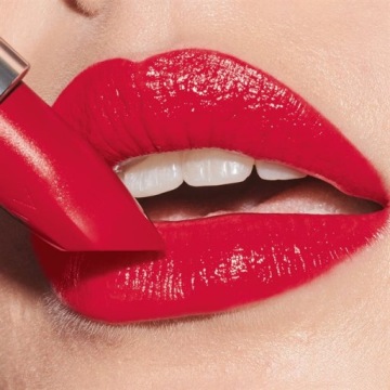 Губная помада Avon Ultrakrem