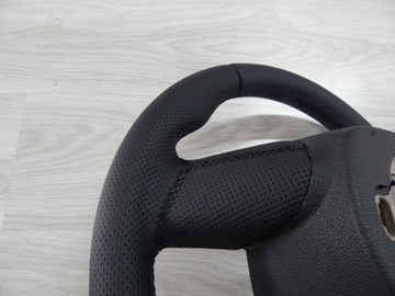 SKODA OCTAVIA II RS VRS SUPERB VOLANT NOVÁ KŮŽE SPORT 3T0