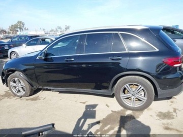 Mercedes GLC C254/X254 2022 Mercedes-Benz GLC 300 Suv 2022 2.0l 2.0 Benzyna 255KM, zdjęcie 2