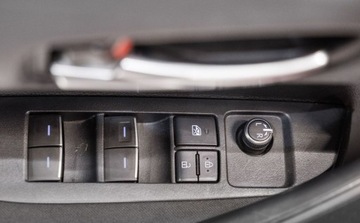 Toyota Corolla XII Hatchback 1.2 Turbo D-4T 116KM 2019 Toyota Corolla 1.2 T Comfort 1.2 Benzyna 116KM, zdjęcie 28