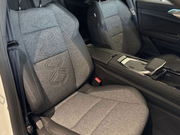 Renault Austral 1.2  E-Tech Full Hybrid 200KM 2025 Od ręki - Techno 1.2 E-Tech 200KM / Pakiet Family, Face ID, zdjęcie 3