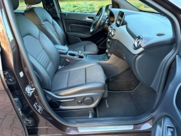 Mercedes Klasa B W246 Sports Tourer Facelifting 2.0 250 211KM 2018 Mercedes B 250 2.0 turbo 211 KM Automat Full LED, zdjęcie 17